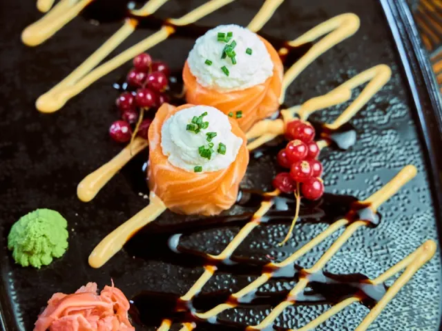 Fromage ciboulette, enroulé de saumon