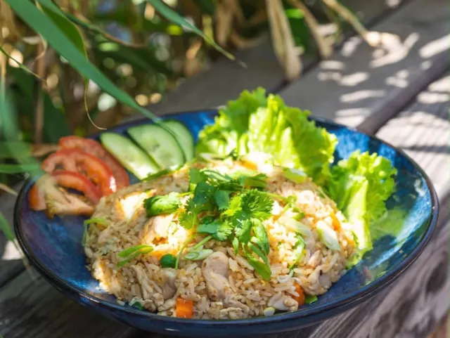 Riz sauté au poulet