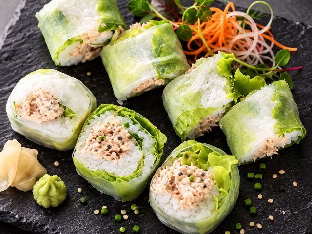 Spring thon cuit mayonnaise, avocat, salade, menthe