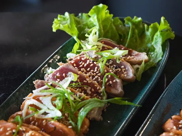 Tataki mi-cuit thon